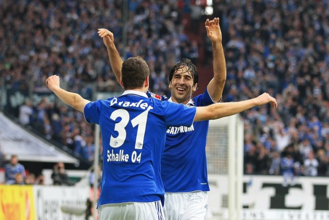 球与9次助 球与9次助